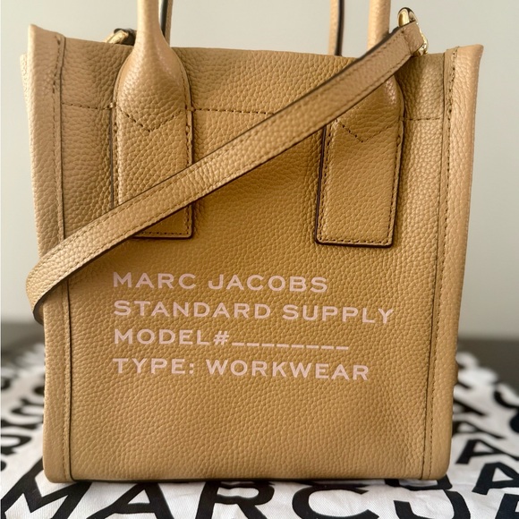 Marc Jacobs Handbags - NEW Marc Jacobs Standard Supply Small Pebble Leather Tote Bag Workwear in Camel